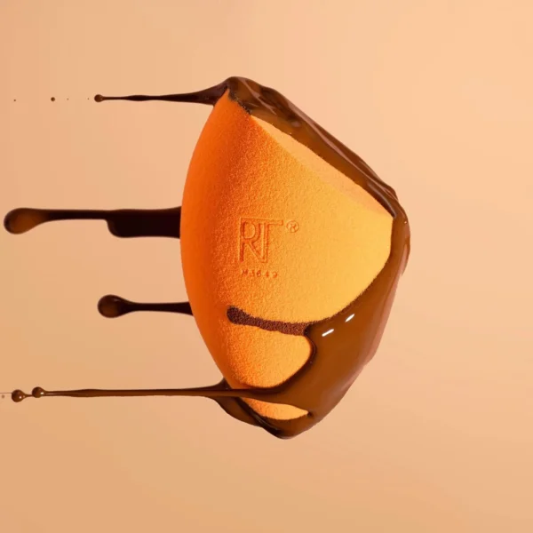 Real Techniques Miracle Complexion Sponge, Beauty Sponge For Makeup Blending & Foundation Application, Full Coverage, Streak-Free Professional Makeup Tool, Cruelty Free, Vegan, Latex Free, 2 Count